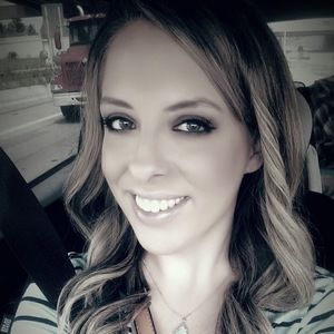 Meet your Posher, Alicia